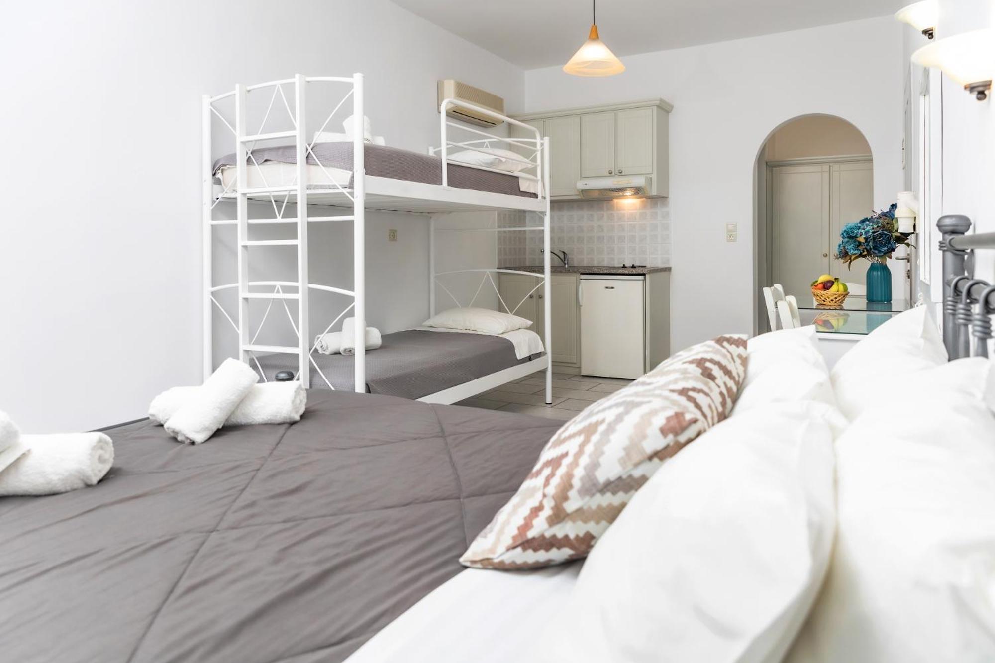 Depis Studios & Apartments Naxos City Extérieur photo