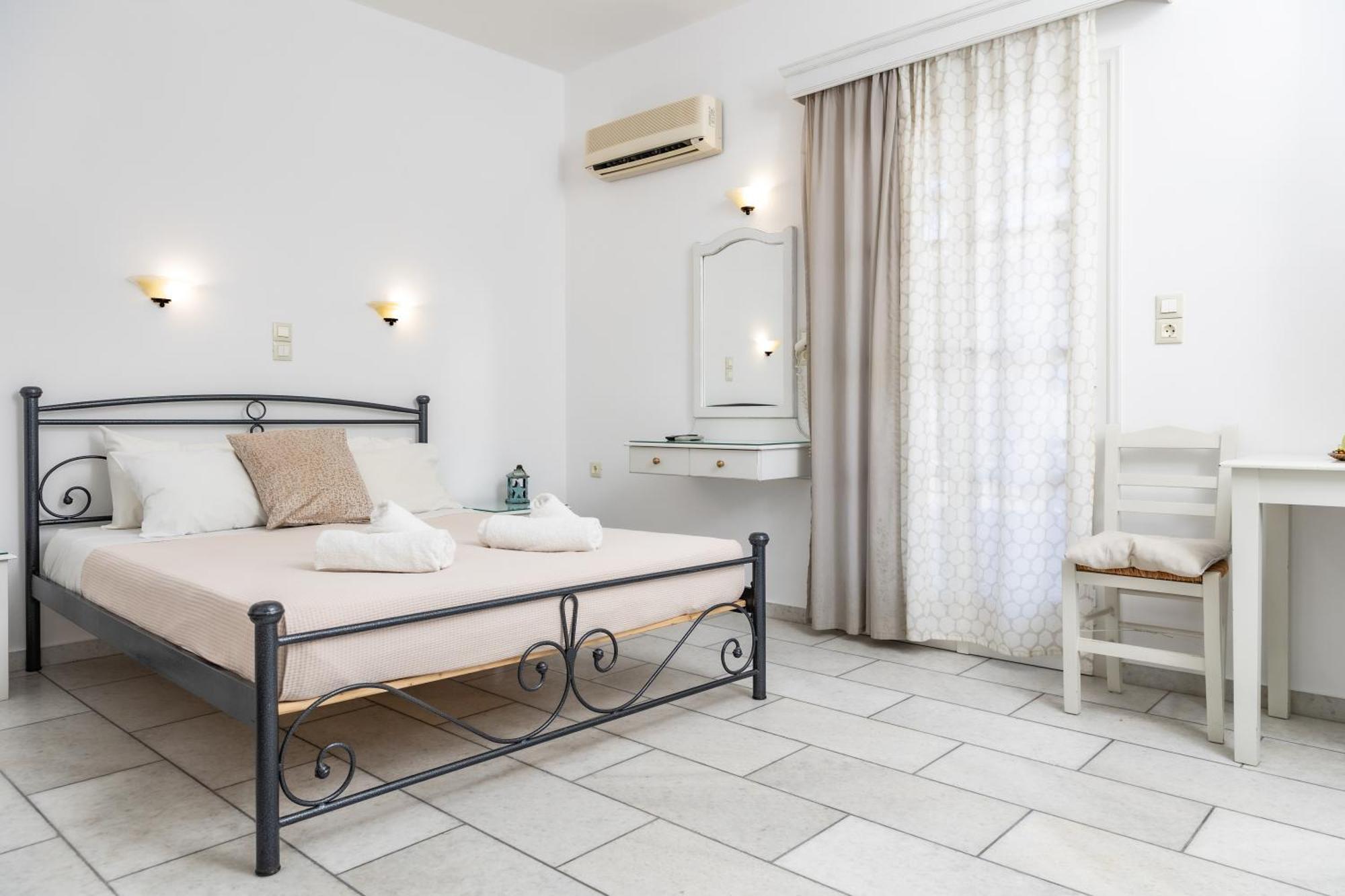 Depis Studios & Apartments Naxos City Extérieur photo