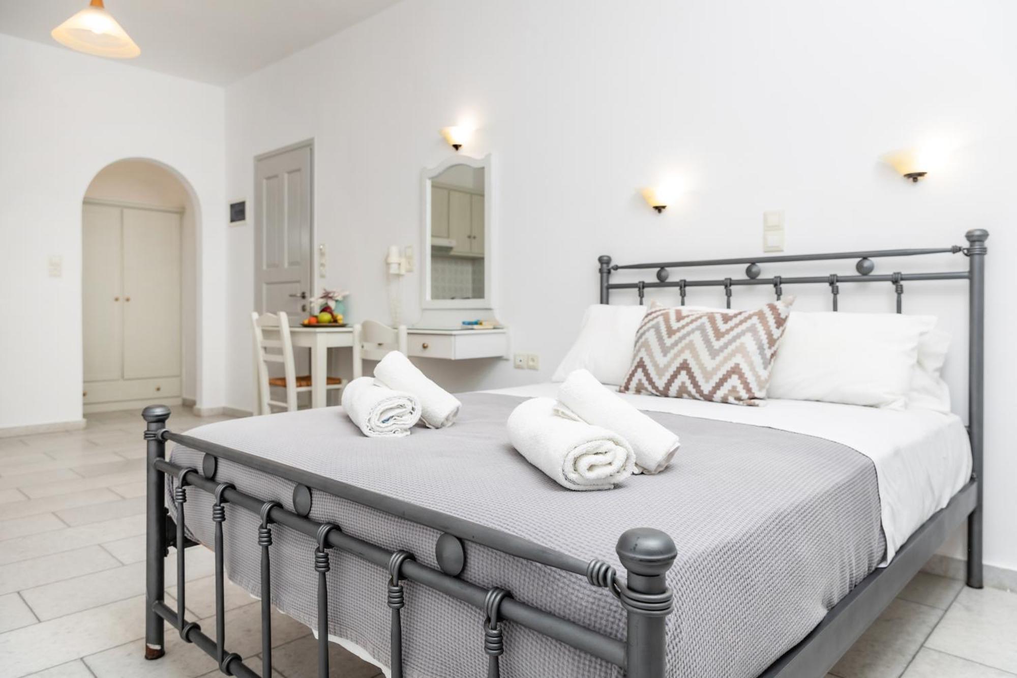 Depis Studios & Apartments Naxos City Extérieur photo